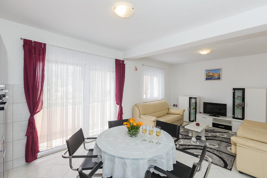 Apartment Anna Kaštela 外观 照片